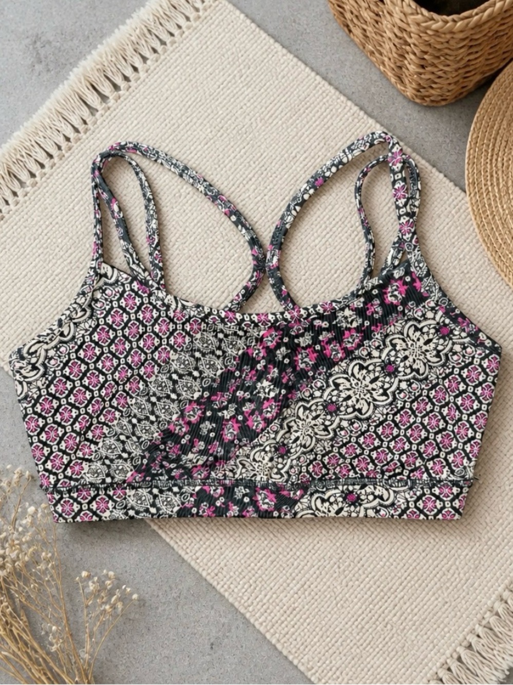 GAIAM Pink & Black Floral-Print Sports Bralette Women Medium Yoga Strappy